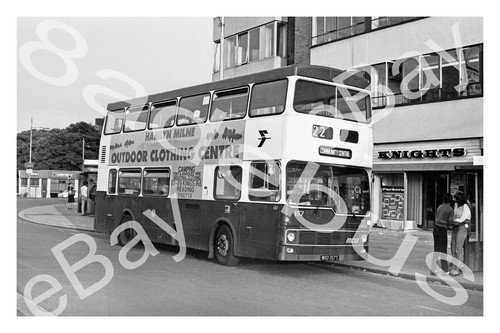 Bus photograph reading - bus,