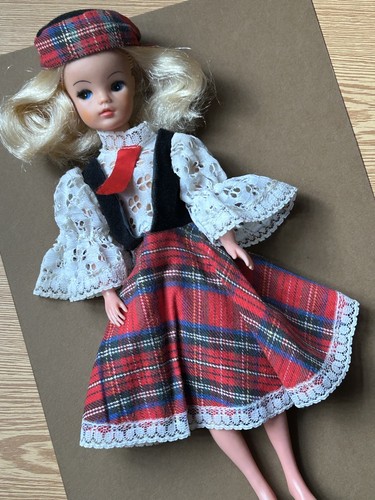 Vintage 1970s sindy doll - vintage,