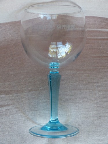 Large bombay sapphire gin - large,