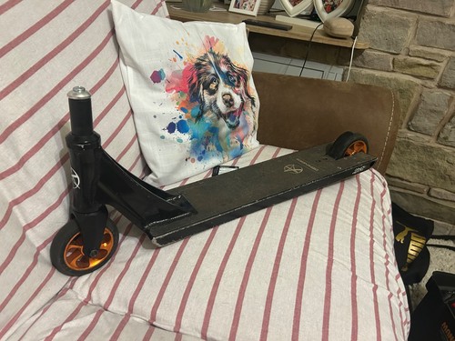 Used stunt scooter - scooter, deck