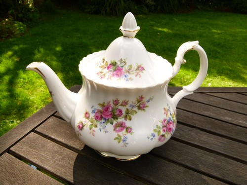 Vintage royal albert moss - vintage,