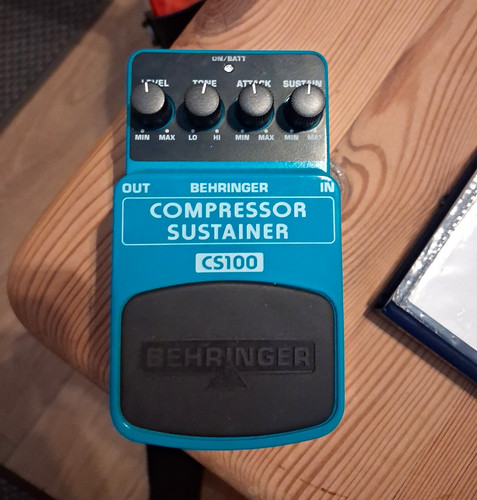 Behringer cs100 analogue - behringer,