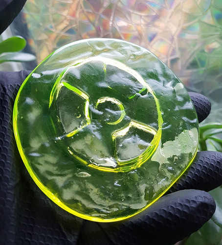 Uranium glass puddle - , art