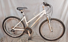 2020 Giant Boulder MTB Bike Small Hardtail Shimano V-Brakes Trigger Womens!!!!!!