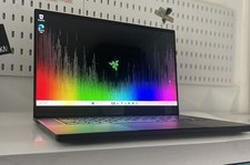 Razer Blade 15 Adv UHD 4K OLED