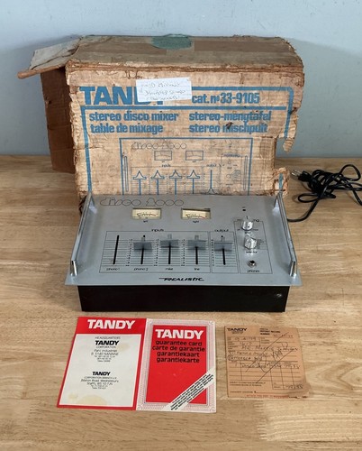 Vintage realistic disco 2000 - realistic,