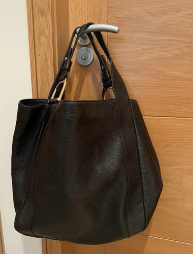 Stunning authentic gucci - stunning,