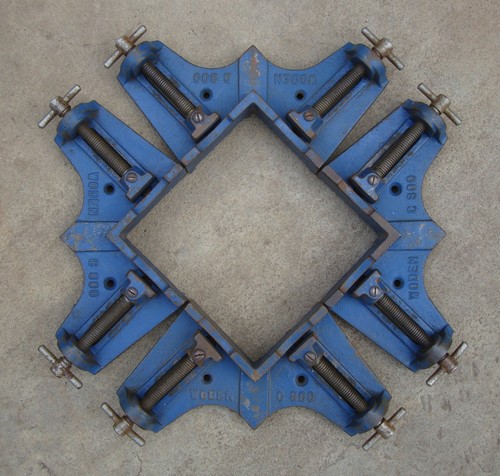 Woden 800 corner clamps - 4,