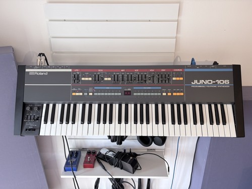 Roland juno 106 - roland,