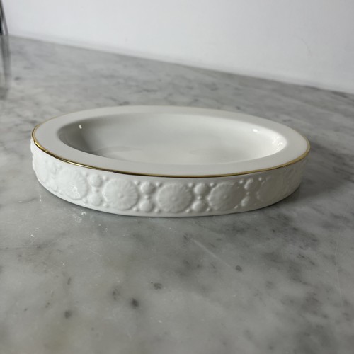 Royal doulton white - doulton, china