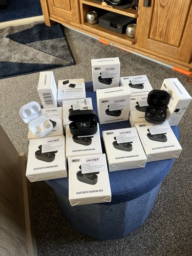 Joblot charging cases - 17,