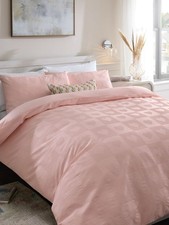 Pink heart textured duvet - textured,