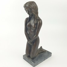 Bronze figure kneeling - figure, of
