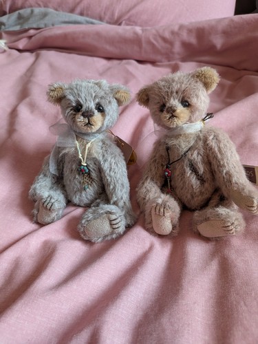 Pair charlie bears - bears,