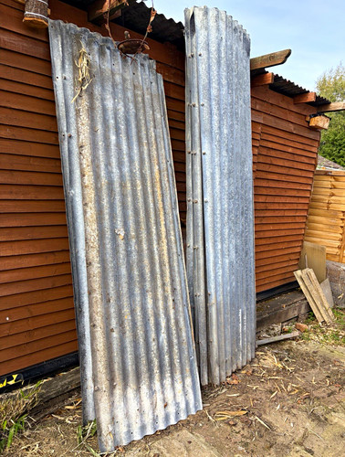 Galvanised corrugated metal - galvanised,