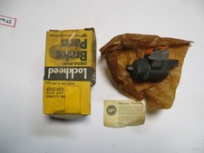 Genuine Lockheed front left (LH) brake cylinder Leyland Sherpa 185 220 1974-78