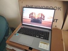 ASUS VIVOBOOK 15 K3502Z INTEL EVO i5 12th GEN  oled screen