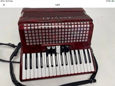 ROSSINI 72 Bass LOVELY ACCORDION IN A BOX EXCELLENT CONDITION