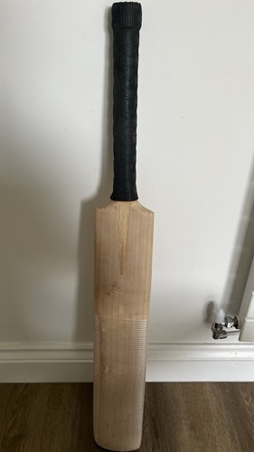 English willow cricket bat - english,