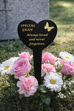 Gran Grave Memorial Heart