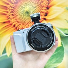 Sony Alpha NEX-3N 16.1 MP