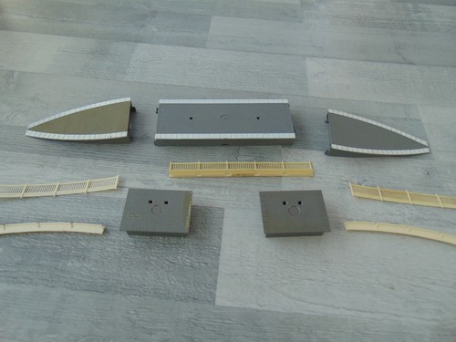 Tri ang hornby platform and - tri-ang/hornby,