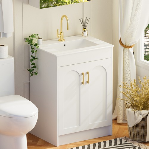 Free standing vanity unit - free,