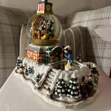Disney Musical Snow Globe Christmas 1999 Mickey Mouse Donald Duck Lights Skating
