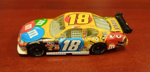 Kyle busch m - busch, m&ms