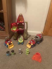 ELC Happyland Rocket Ship Alien, Robot, Spacemen, Space Buggies, Crater