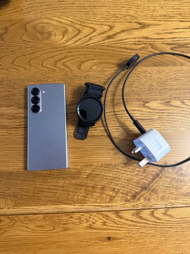 Samsung galaxy fold 256gb - z,