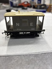 Hornby 00 Gauge NE brake van 178595 model railway 