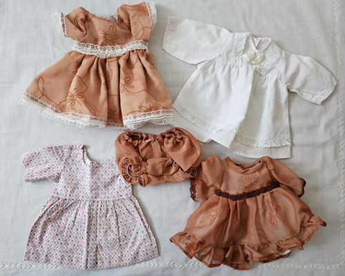 Vintage dolls clothes bundle - clothes, ~