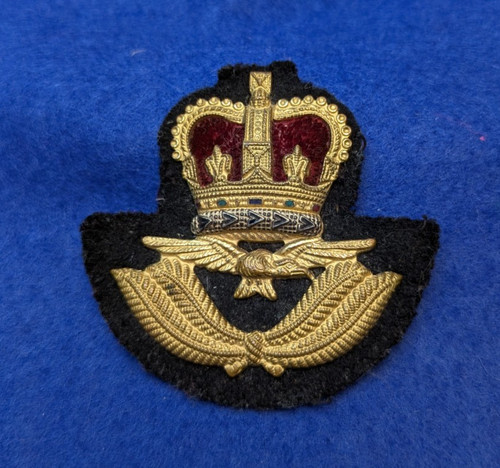 Raf officers cap badge - raf,