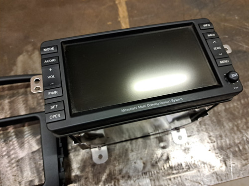 Mitsubishi shogun mk4 radio - shogun,