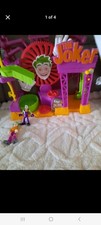 IMAGINEXT BATMAN DC  SUPER FIGURES  THE JOKERS FUNHOUSE WITH FIGURES !!