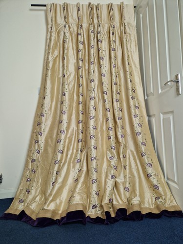 Single vtg embroidered silk - embroidered,