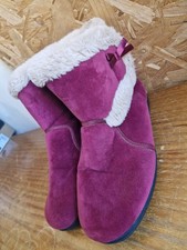 Pavers Burgundy Wide Fit