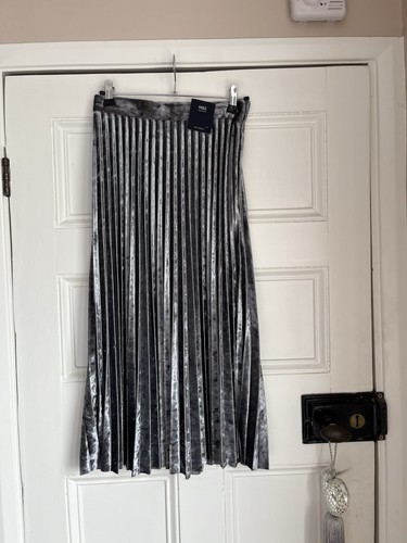Bnwt silver grey velvet - silver,