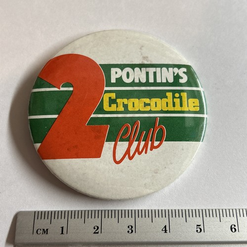 Vintage collectible pin badge - collectible,
