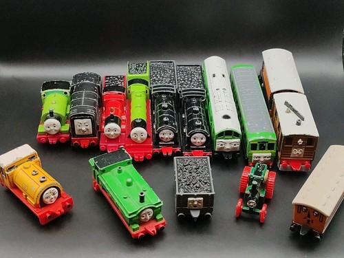 15x play worn ertl - thomas, the