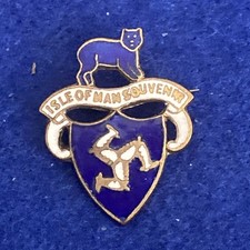 Vintage ISLE OF MAN Souvenir Iconic Cat & Triskelion on Shield Enamel Pin Badge