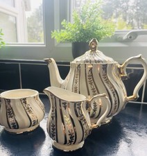 Vintage Sadler London Teapot
