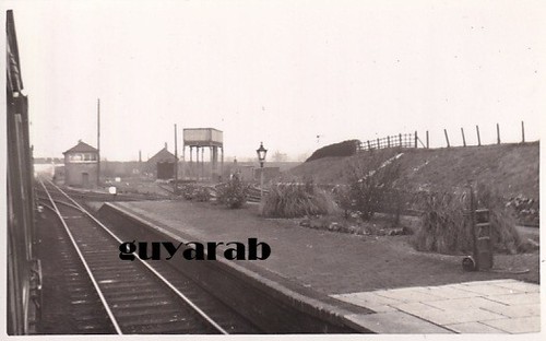 Kingham railway station nr - station, rp