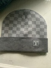 Louis Vuitton Grey Beanie Néo Petit Damier Pattern