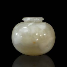 Classic Onyx Table Vase