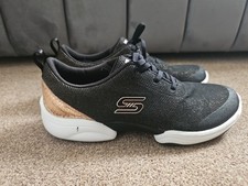 skechers air cooled memory foam Size 6