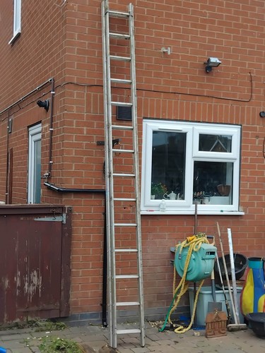 Aluminium extension ladder - extension,