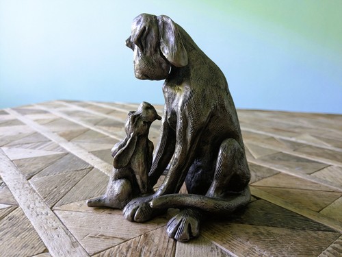 Frith bronze amber with pup - with,