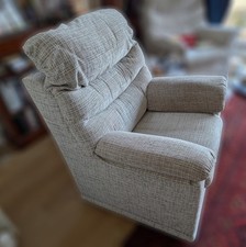 Comfortable Living Room Chair